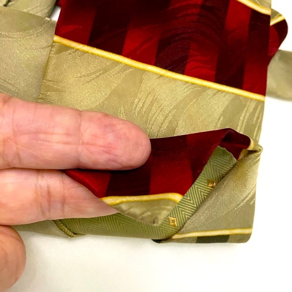 Bello Uomo Tie Italian Woven Silk Hand Made Tip Bar String Green Red 60”x3.75” - Picture 11 of 13